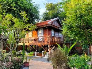The Little Vegan Homestay - Srok Anlongweng