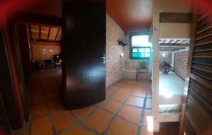 Tres duplex no meio do verde a 130 metros da praia da Lagoinha