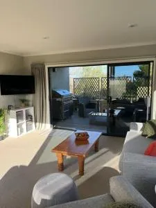 Smiths Place - Oruanui