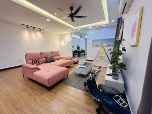 Rini residences 整栋双层排楼适合全家大小居住周边商店商场林立 - Lima Kedai