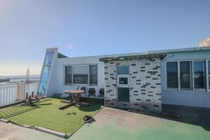 Island story pension