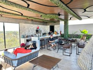 012 Modern Studio Luxurious Condo Wifi 100 Mb