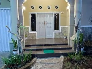 OIKOS GREEN - Homestay - Sangkanurip