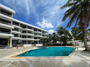 Seaview 2 bed in the heart of Hua Hin - BP2