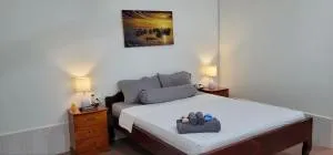 The Purple House - Tavien