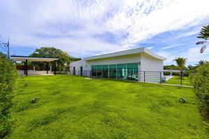 Modern Villa at Palm Hills Golf Club - PH4B