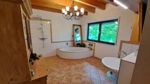 Greenheart - Sauna, Terrasse, BBQ, Fernsicht, Kamin