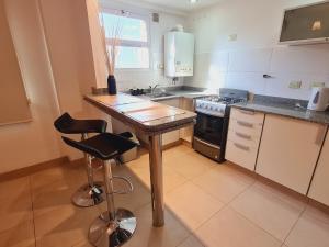 GRAN NIVEL EN El CENTRO DE NEUQUEN 1 DORMITORIO CON COCHERA OPCIONAL