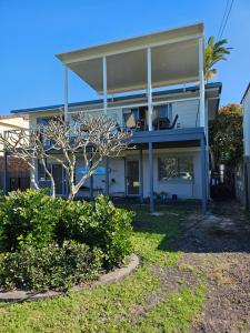 Surfs Up! Oceanfront Home Sleeps 6 steps from the sand