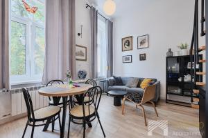 Wólczańskie Motyle by LookAp