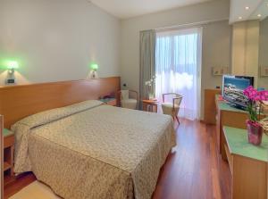 Double or Twin Room with Sea View room in Senbhotel
