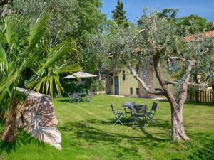 Cason deglu ulivi-APT Country