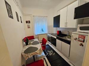 Pet Friendly 2BDR Apartment