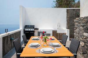 Meerblick - 3-Bett Villa mit Terrassen & Hot-Tub