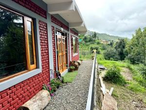 Jungle Kinare - The Sound of Nature by Homeyhuts - Ubytování bez kategorie ve městě Mukteswar