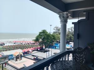 HiSSS Style ชะอำ