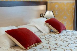 Hotel De La Ville Relais