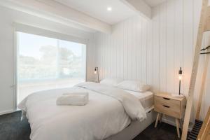 Blairgowrie Beach Townhouse Opposite the beach!