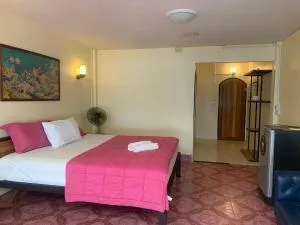 Hotel Seaview Pirates Terrace - Ban Phru Ching (1)