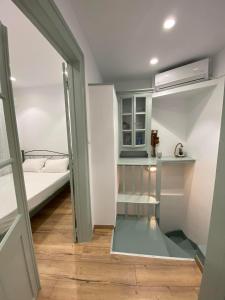 Demis Traditional House