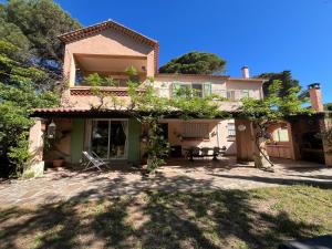 Presqu ile de Giens T4 proche plages