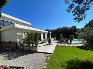 B&B / Chambres d'hotes Chambres d hotes Maison des Romarins : photos des chambres