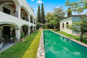 Poolside Paradise Suite in the heart of Ajijic