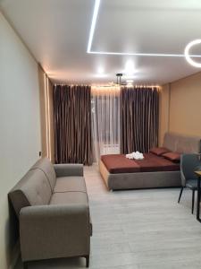 Lux apartments 17a - 3hvězdičkové hotely ve městě Šymkent