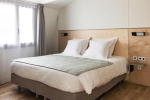 Triple Room room in Newhotel Opéra