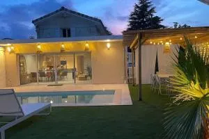 Maison en pierre avec sa piscine chauffée - 勒布斯卡