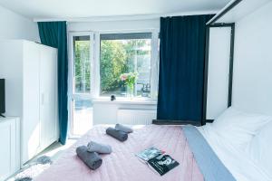 Batorego 18 - Yellow - Stacja metra 300m - underground station 300m - Better Rental