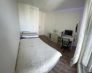 Apparemment lumineux vue Tour Eiffel