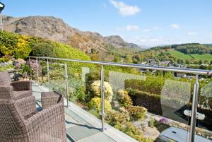 Hilltop, Coniston spacious bungalow with incredible views