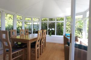 Hilltop, Coniston spacious bungalow with incredible views