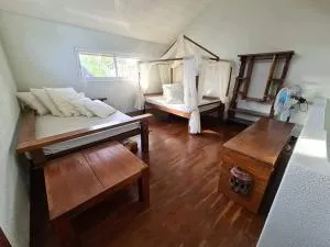 House for Rent in Tagaytay Patio Elisabel - Laurel