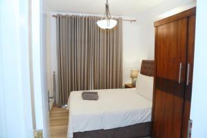 Ajymth Luxury Apartments - Lakeview Residencies - F24