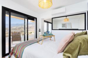 Home2Book Miami Views Apt & Pool, Tabaiba