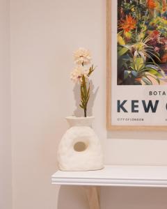 Two-Bed City Centre flat 100m from Trafalgar sqr