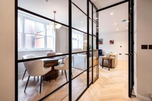 Covent Garden 2 bed 2 bath duplex