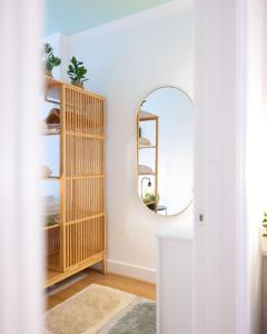 Spacious two-bed apartment 100m from Trafalgar sqr