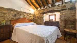 Las Nogueras de Montefrío by Ruralidays