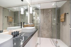 Elegant & Cozy 2BR Home in the Heart of Downtown