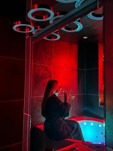 Love Room, Linterdit