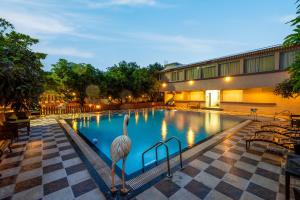 Freesia Resort by Express Inn