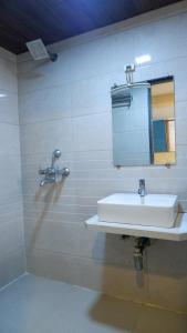 Hotel Artusinn midc andheri east