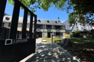 B&B / Chambres d'hotes La Sainthilarienne : Chambre Supérieure Lit Queen-Size