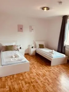 H6 XL I 90m2 I 6 P I Wasch I Balkon I - Lotte