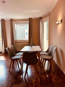 H6 XL I 90m2 I 6 P I Wasch I Balkon I