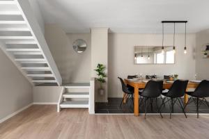 ARCTIC HOMES - The Town House