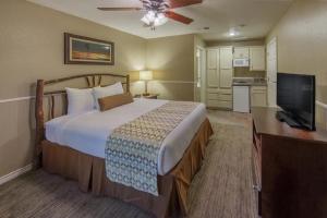 Holiday Inn Villages Resort -2BD Sleeps up to 6
